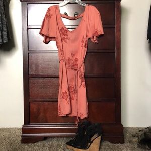 Beachy Billabong Dress w/ String-Tie Belt